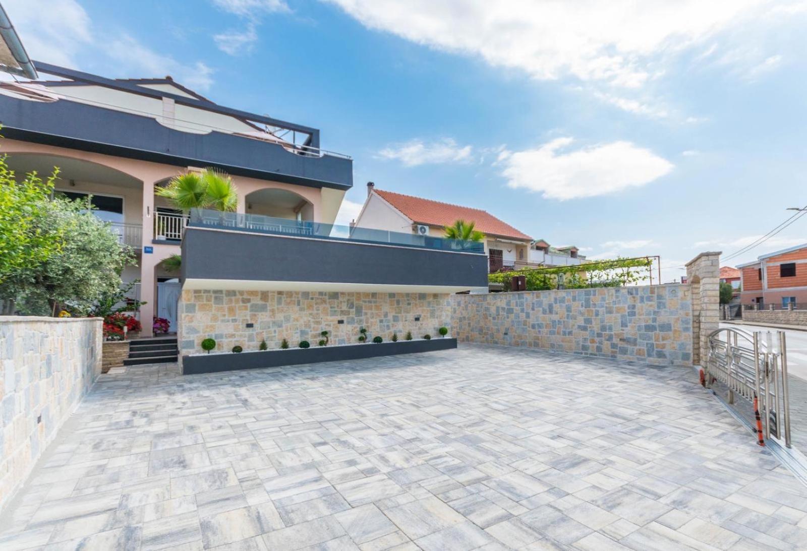 Apartments Rada Biograd Na Moru Exterior foto
