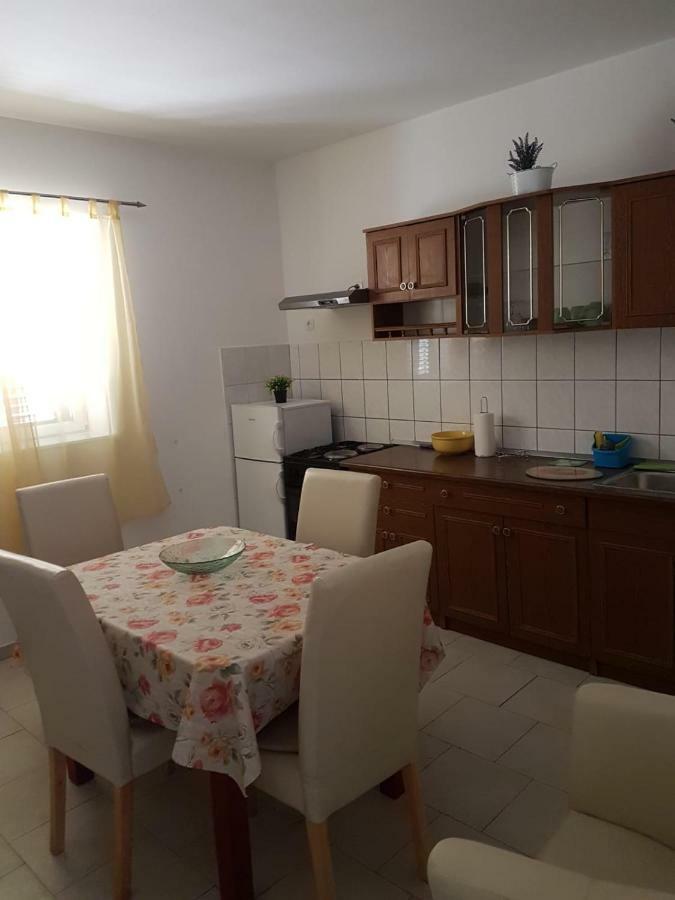 Apartments Rada Biograd Na Moru Exterior foto